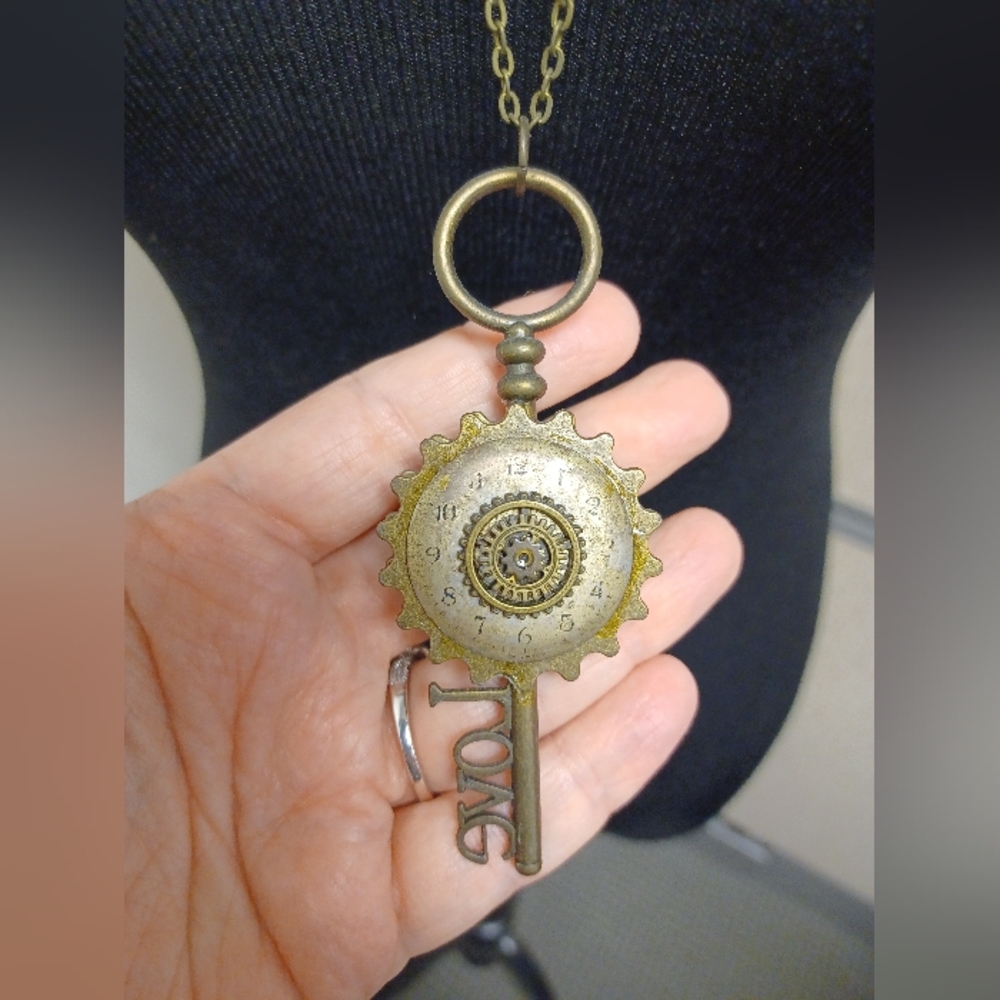 Handmade Antique Bronze Steampunk Key Love Necklace - Picture 3 of 5